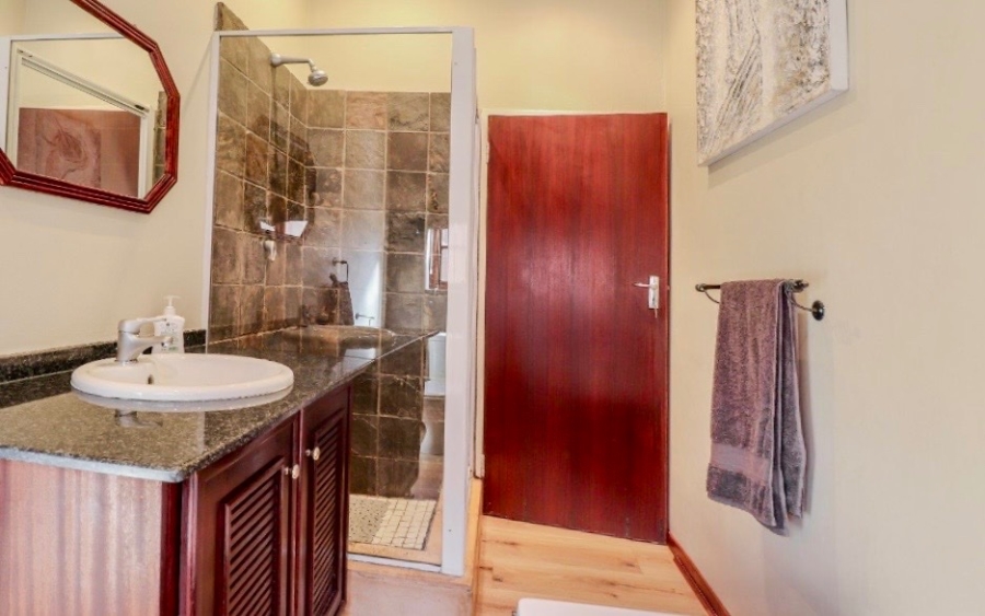 4 Bedroom Property for Sale in Wilkoppies North West